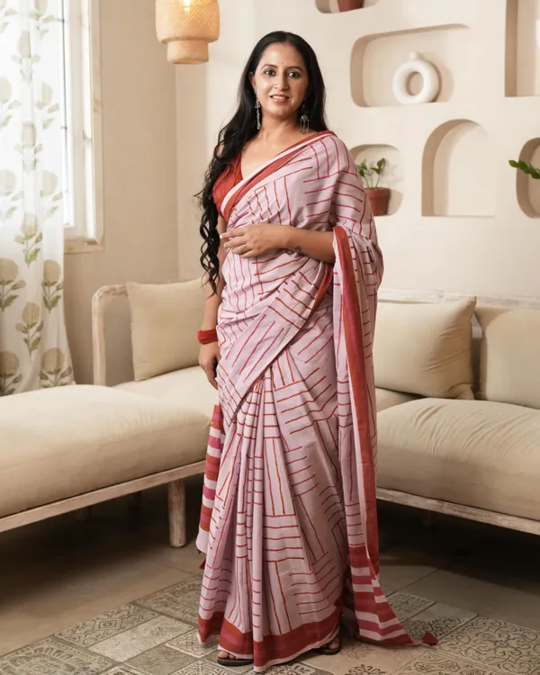 Mauve_Cotton_Geometry_H_Block_Printed_Mul_Saree_With_Tassels_For_Women